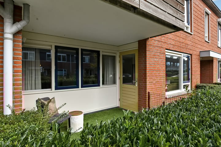 Photo 17 of Amalia van Solmsstraat 16