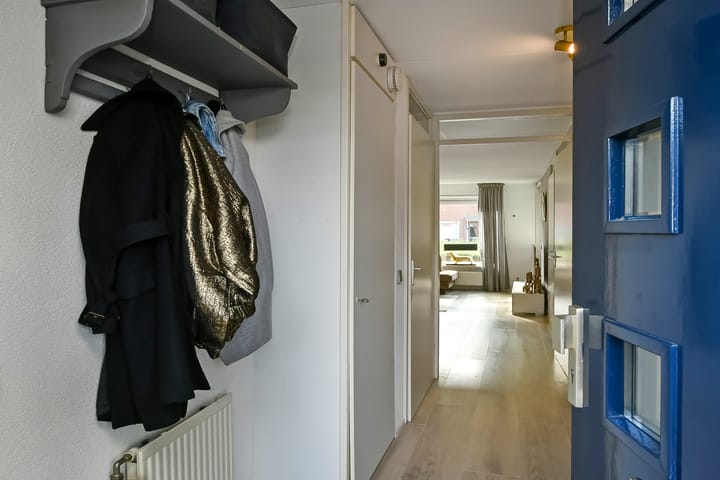 Photo 10 of Amalia van Solmsstraat 16