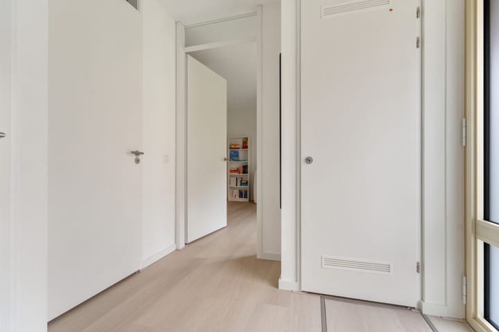 Foto 11 van Ferdinand Biesselshof 8