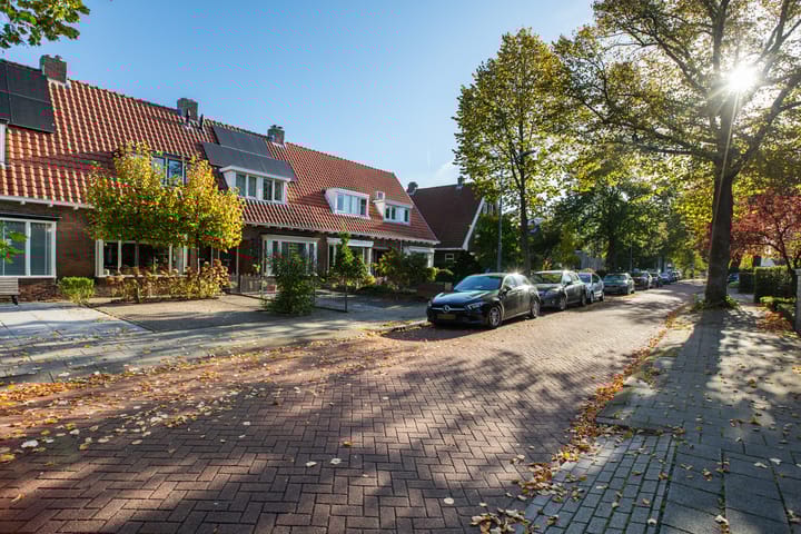 Foto 33 van Manegelaan 15