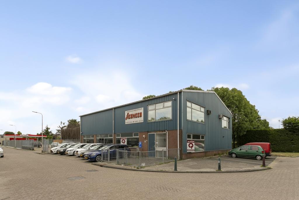 Bekijk foto 1 van Ambachtsstraat 11
