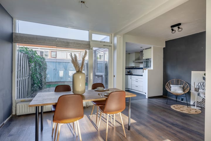 Photo 9 of Karel Doormanstraat 38