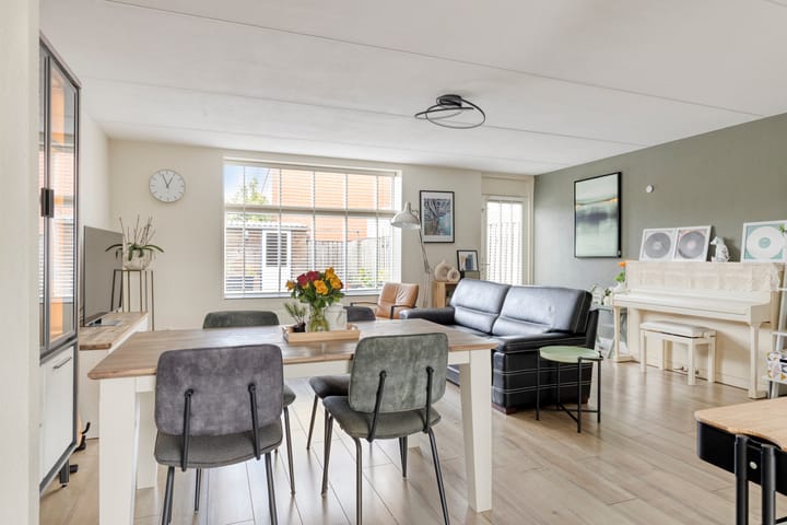 Foto 2 van Scharwoudestraat 15