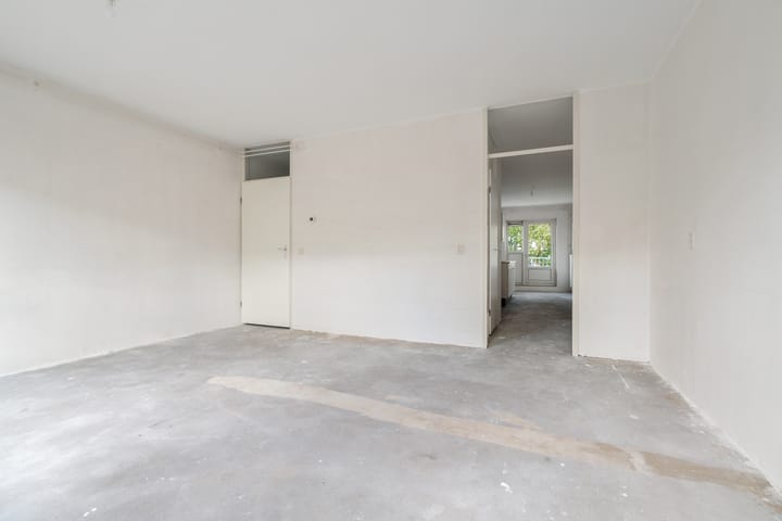 Photo 9 of Daniël Defoelaan 209