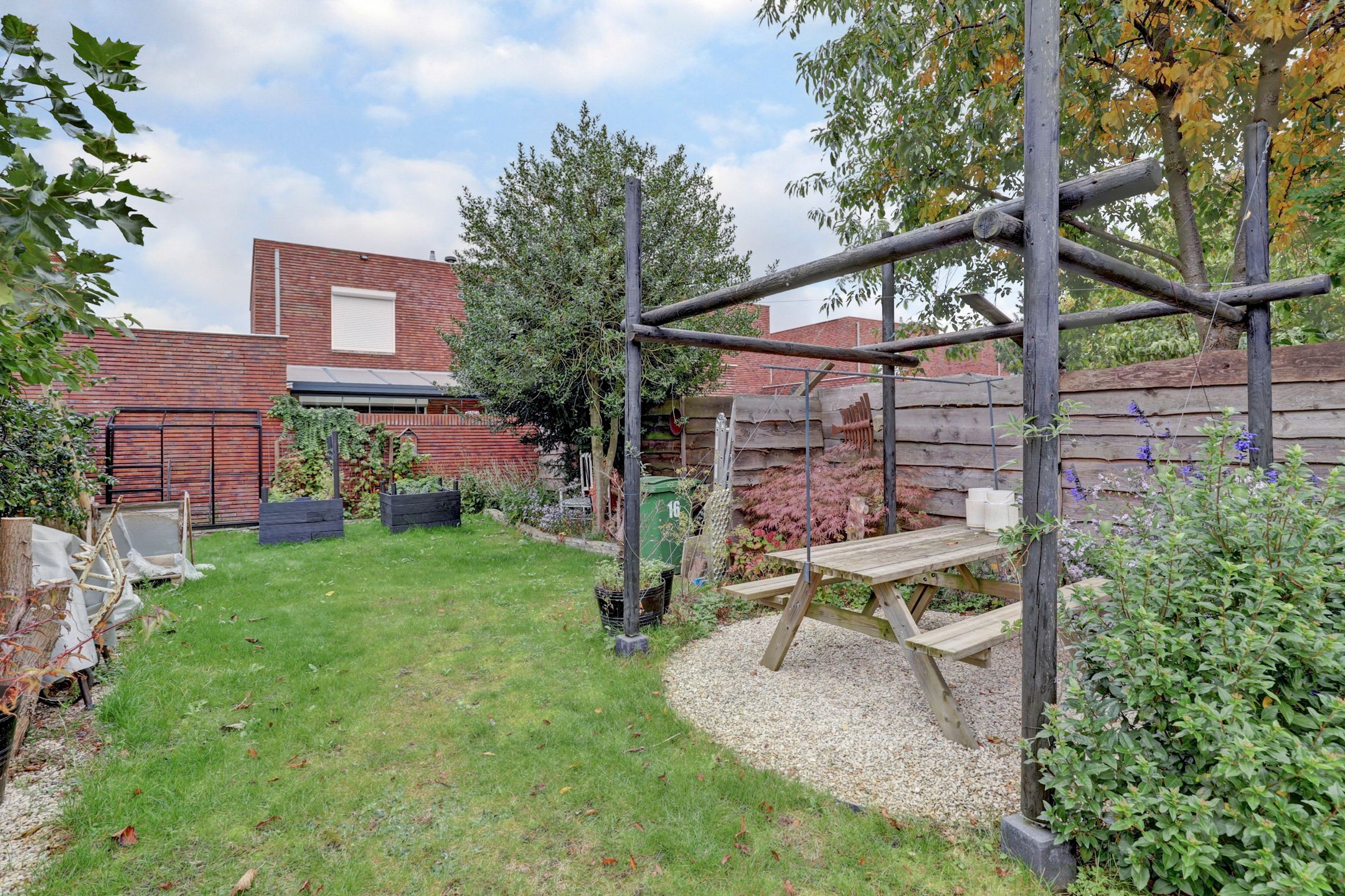 Photo 24 of Urbanusstraat 16