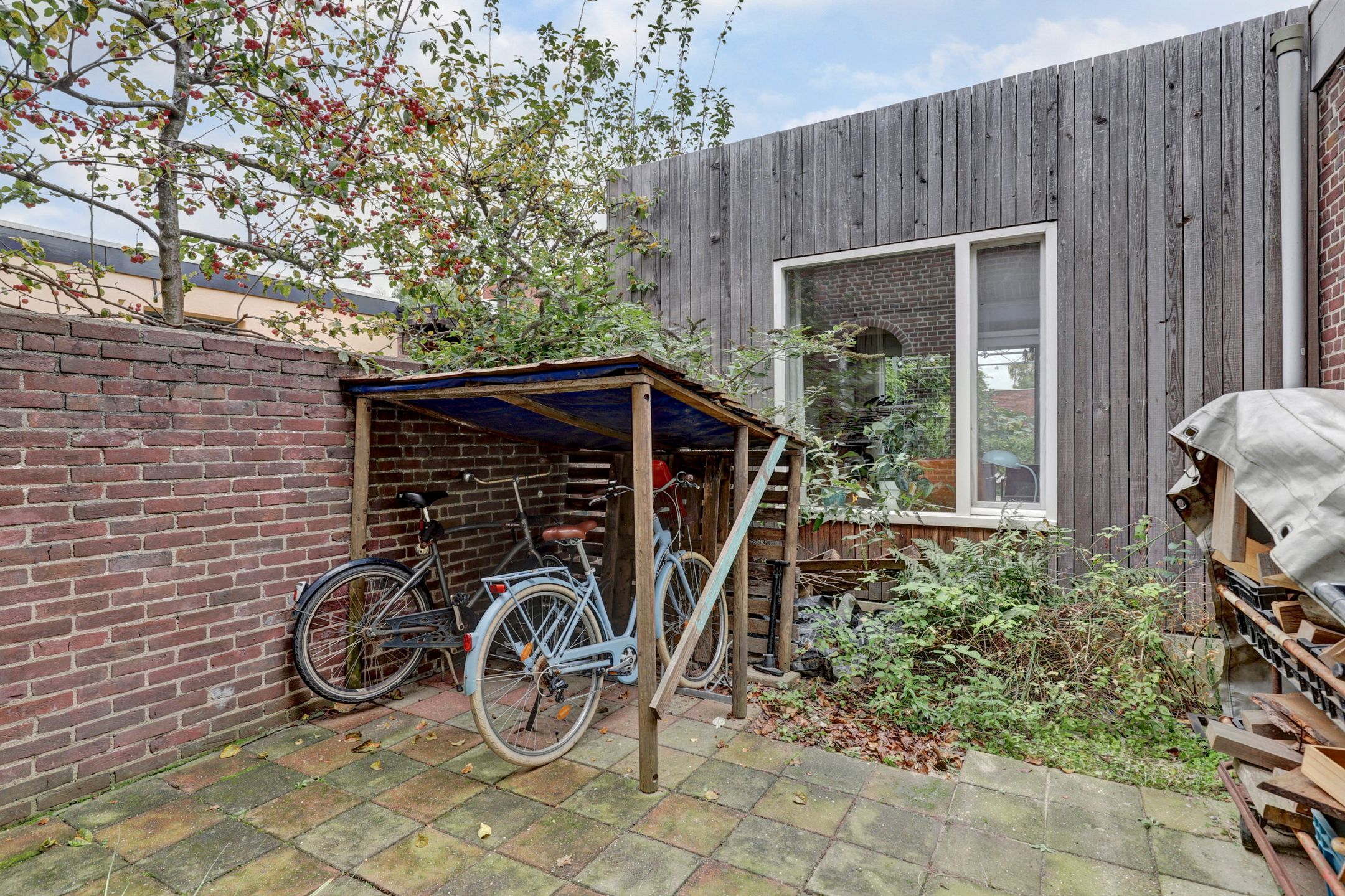 Photo 27 of Urbanusstraat 16