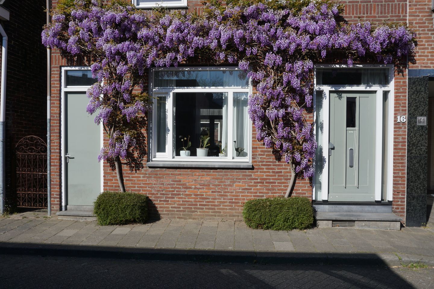 Photo 29 of Urbanusstraat 16