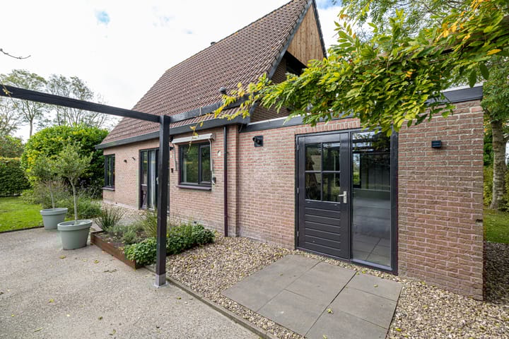 Foto 15 van Ringwei 2