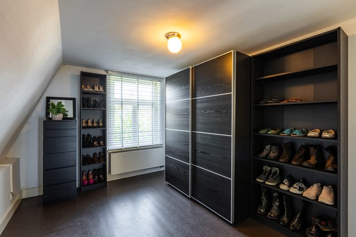 Photo 16 of Willibrorduslaan 60