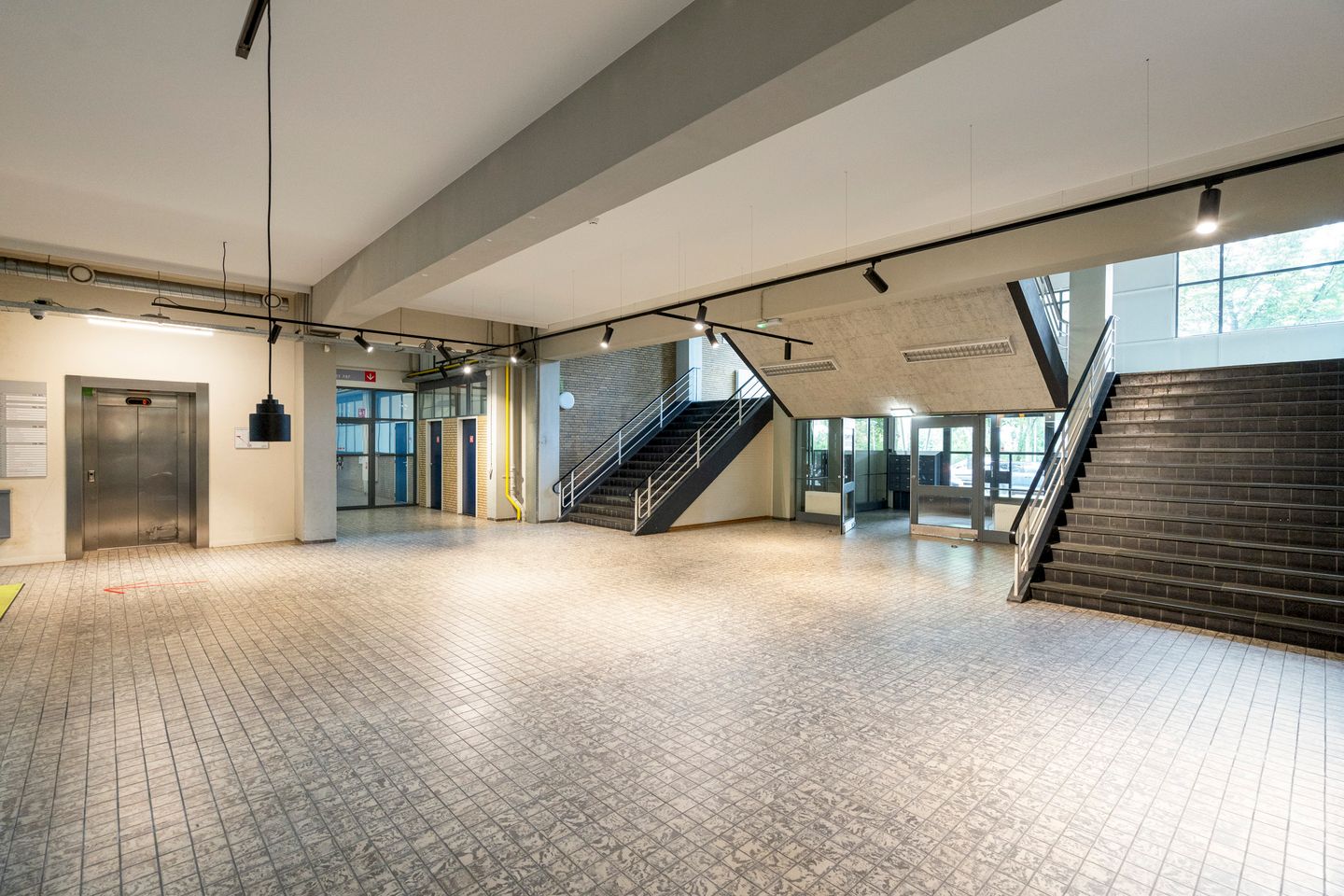 Bekijk foto 3 van Jan Evertsenstraat 737