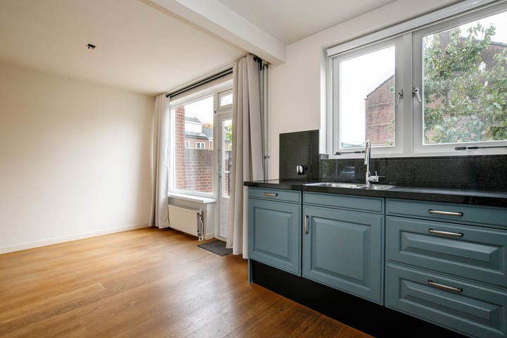 Photo 14 of Visserijstraat 1