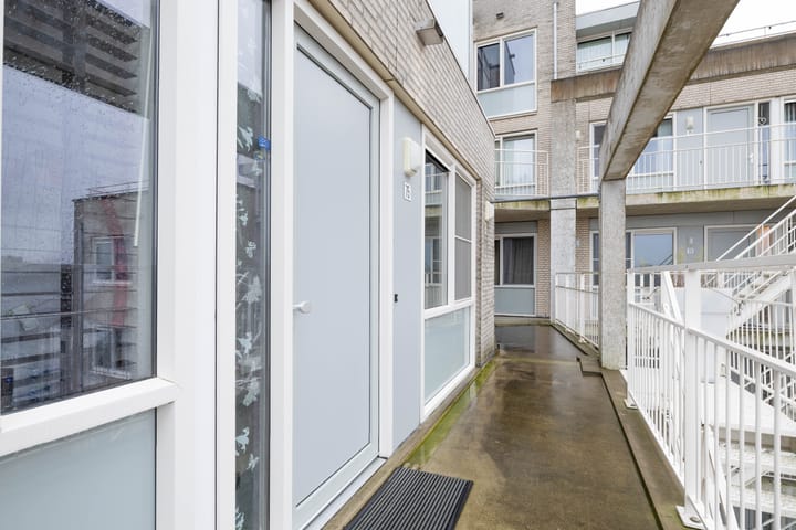 Photo 10 of Barbizonplaats 75