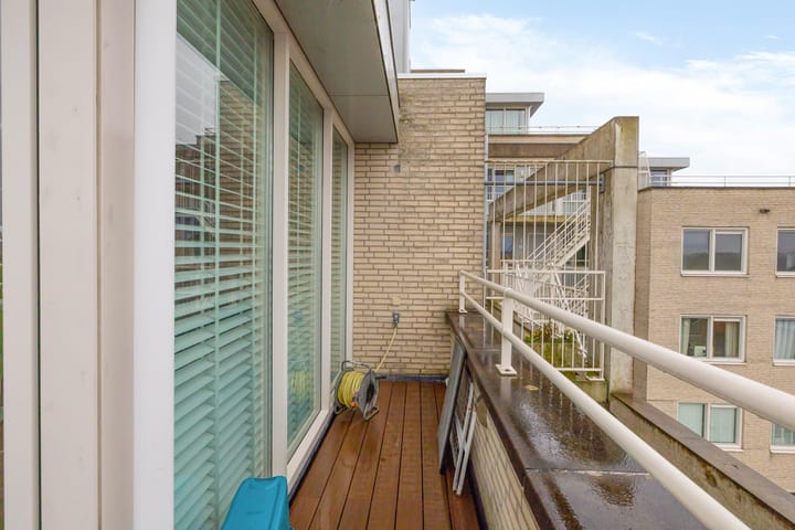 Photo 28 of Barbizonplaats 75