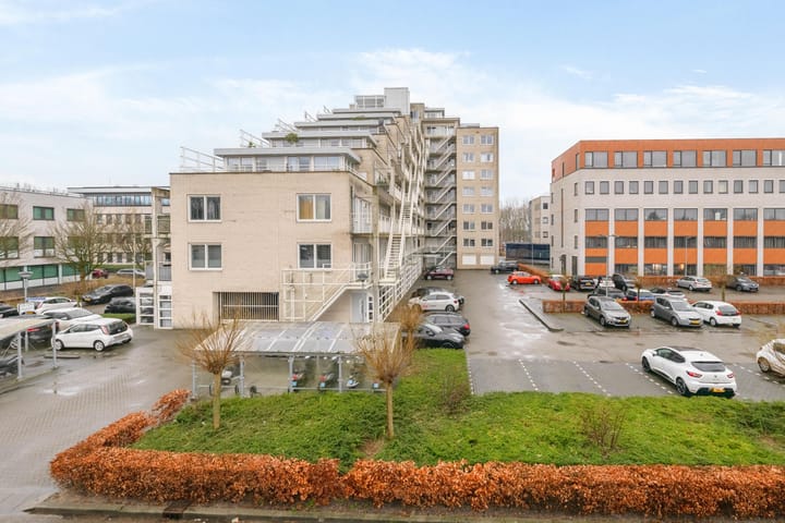 Photo 38 of Barbizonplaats 75