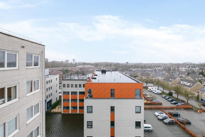 Photo 11 of Barbizonplaats 75