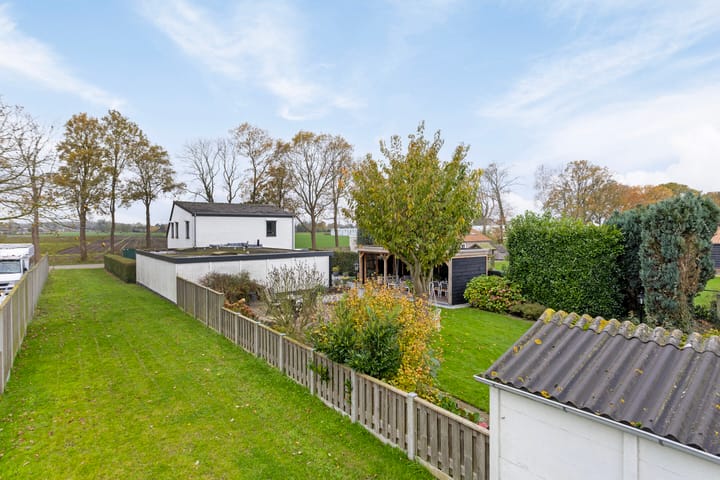 Foto 2 van Ruigevelden 17