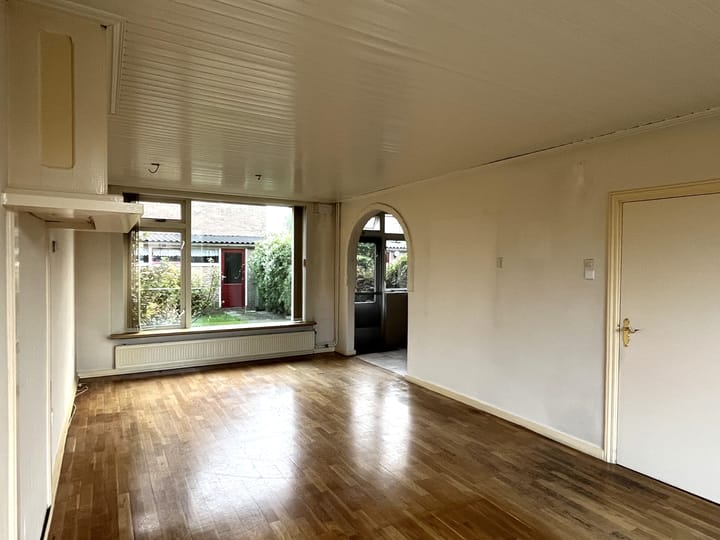 Photo 10 of Beemsterstraat 27