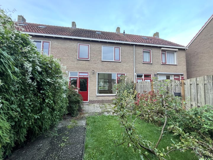 Photo 2 of Beemsterstraat 27