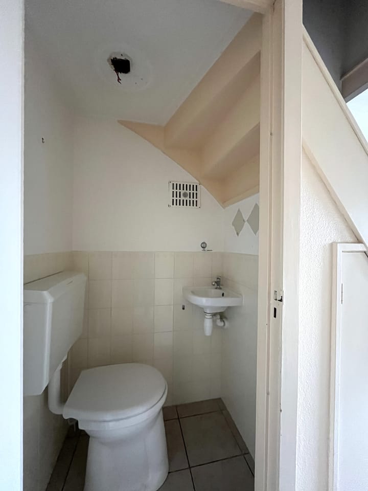 Photo 21 of Beemsterstraat 27