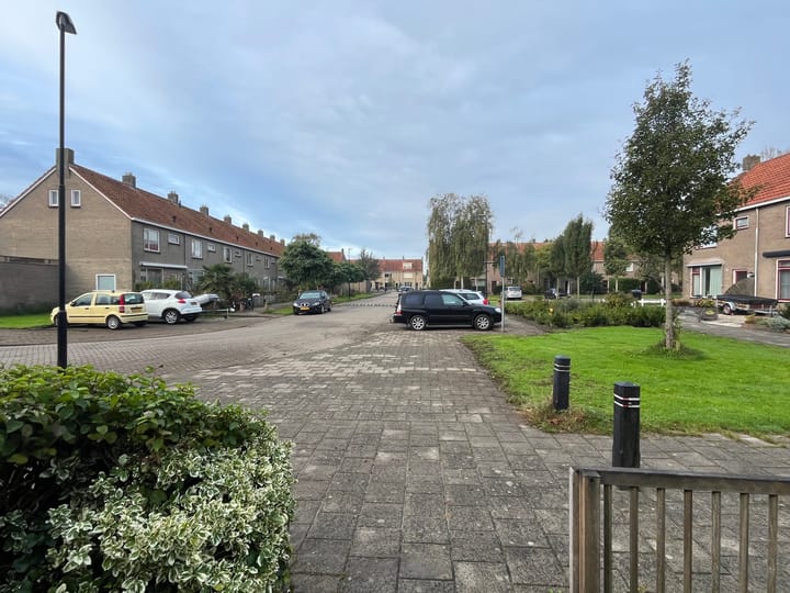 Photo 32 of Beemsterstraat 27