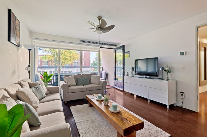 Photo 8 of Zandvoortstraat 2