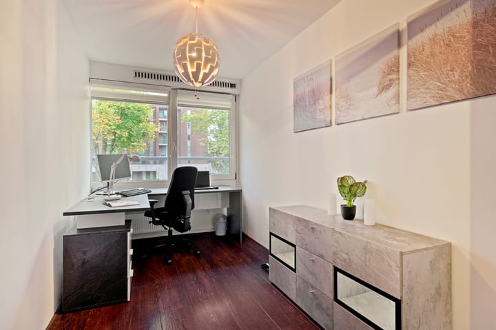 Photo 24 of Zandvoortstraat 2