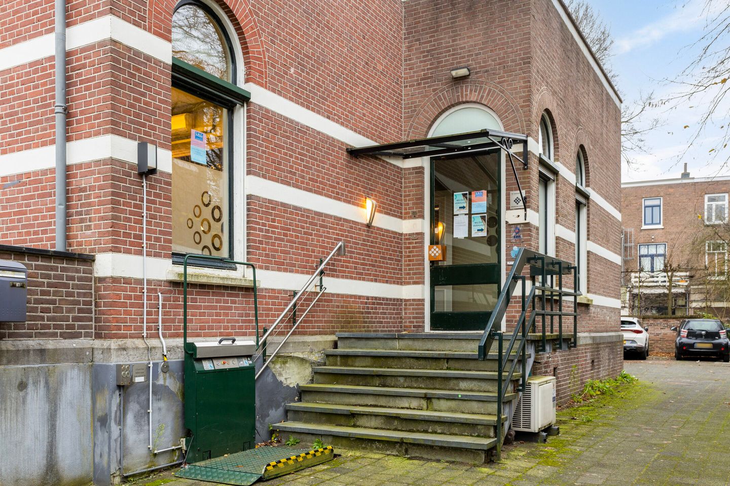 Bekijk foto 3 van St. Canisiussingel 1
