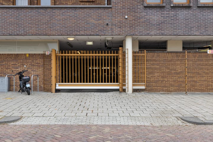 Photo 32 of Koningstraat 420