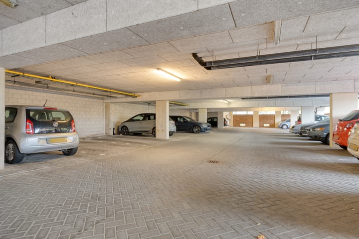 Photo 34 of Koningstraat 420