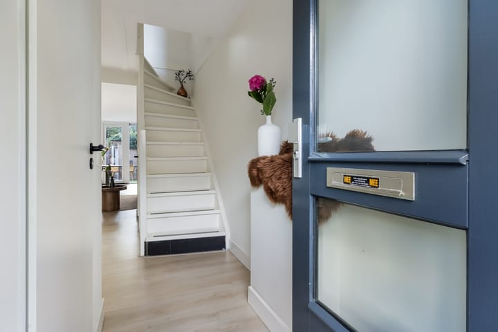 Photo 4 of Carolinen 9