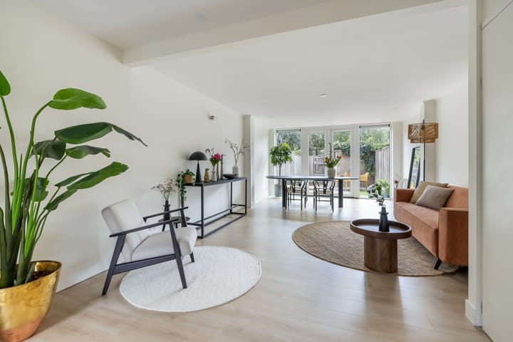 Photo 6 of Carolinen 9