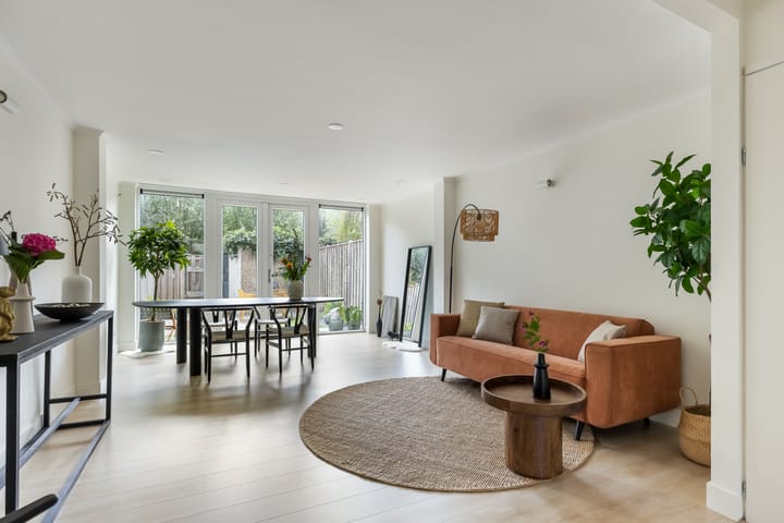 Photo 7 of Carolinen 9