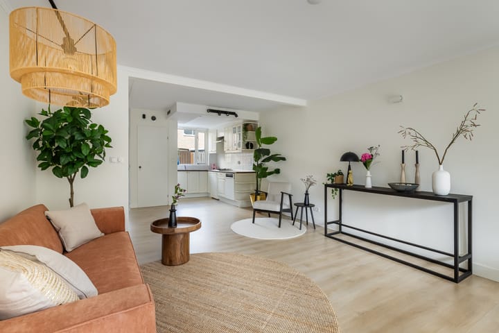 Photo 10 of Carolinen 9