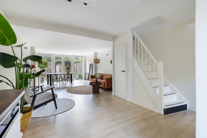 Photo 5 of Carolinen 9