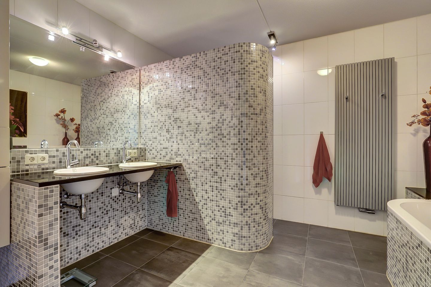 Photo 25 of Fanny Blankers-Koenstraat 103