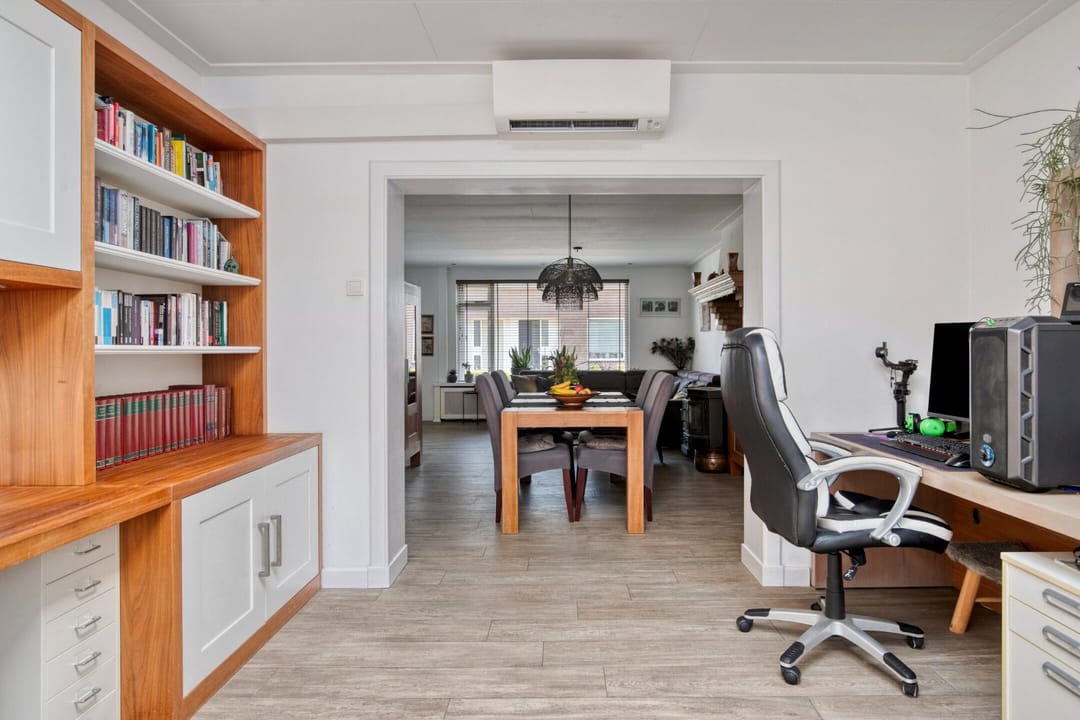 Photo 7 of Coöperatiestraat 2