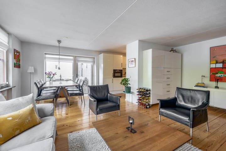 Foto 2 van Pastoor van Nuenenstraat 14