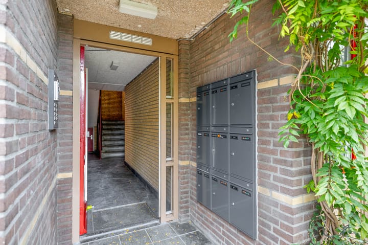 Foto 8 van Pastoor van Nuenenstraat 14