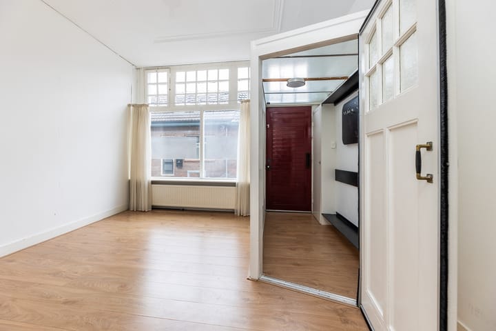 Foto 4 van Van Karnebeekstraat 75