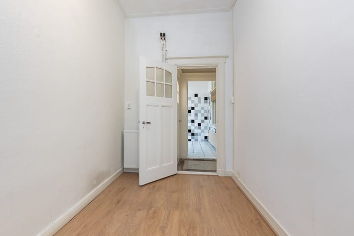 Foto 24 van Van Karnebeekstraat 75