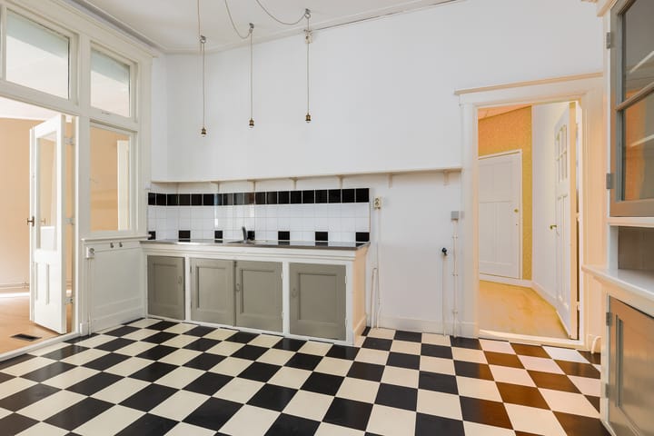 Foto 17 van Van Karnebeekstraat 75