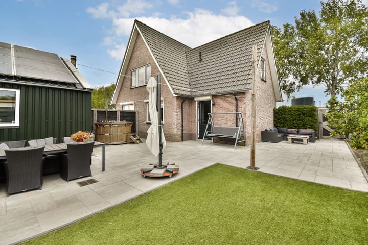 Photo 11 of Aalsmeerderweg 927