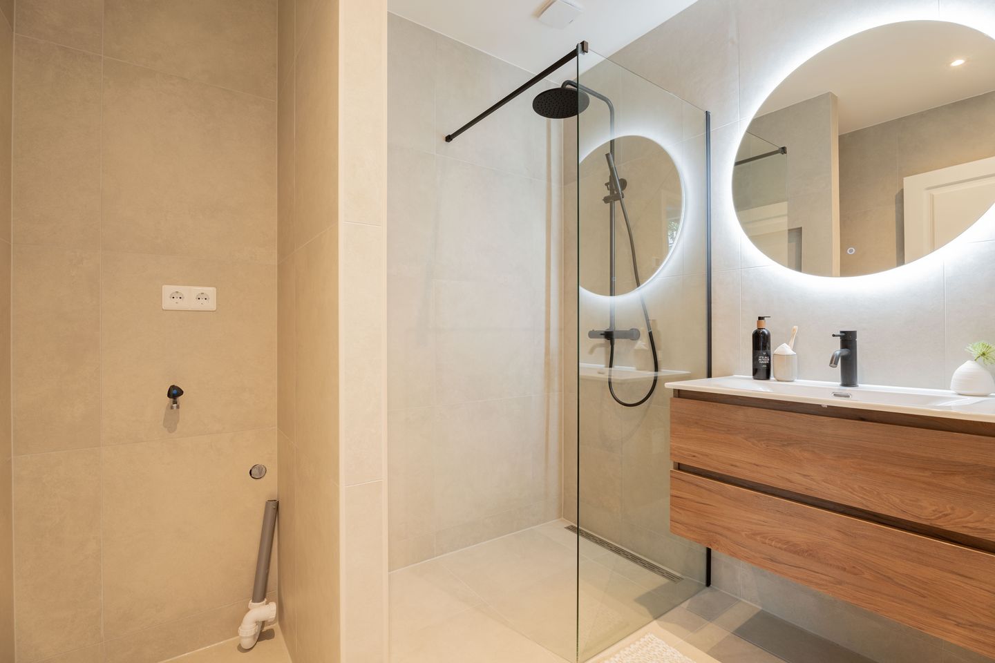 Foto 14 van Hoofdweg 138-1