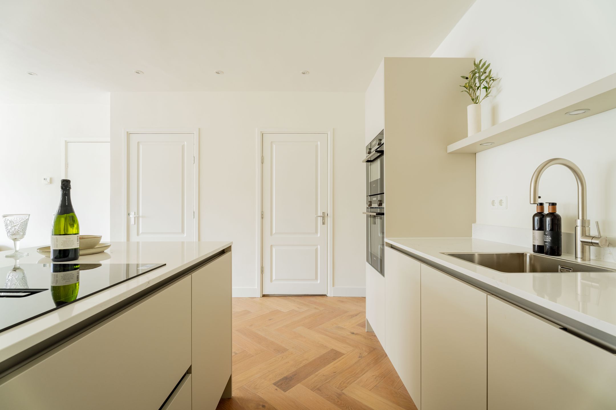 Foto 9 van Hoofdweg 138-1