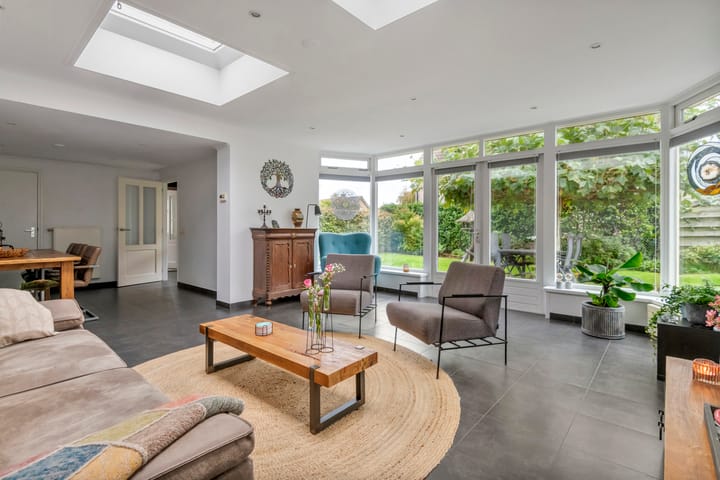 Photo 2 of Tielsestraat 18