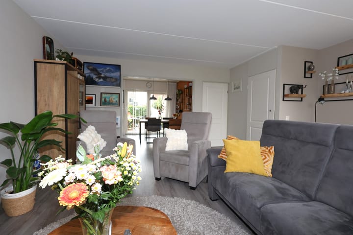 Foto 8 van Lange Achte 28