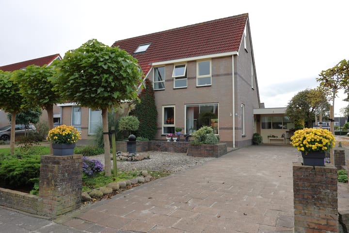 Foto 1 van Lange Achte 28