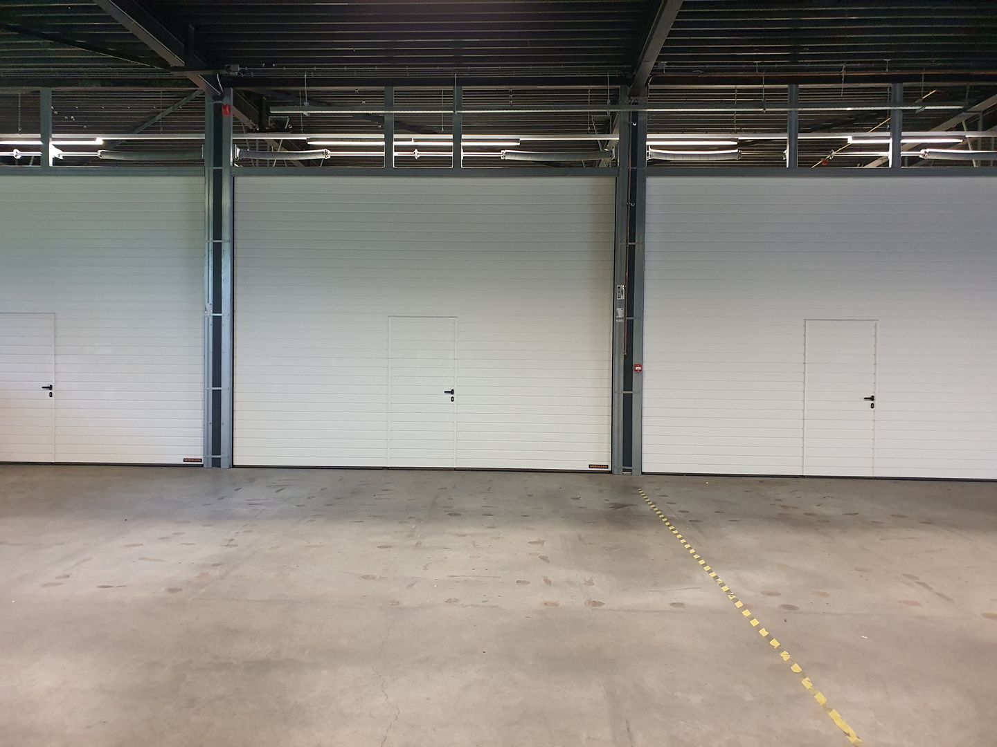 View photo 2 of Tinstraat 22