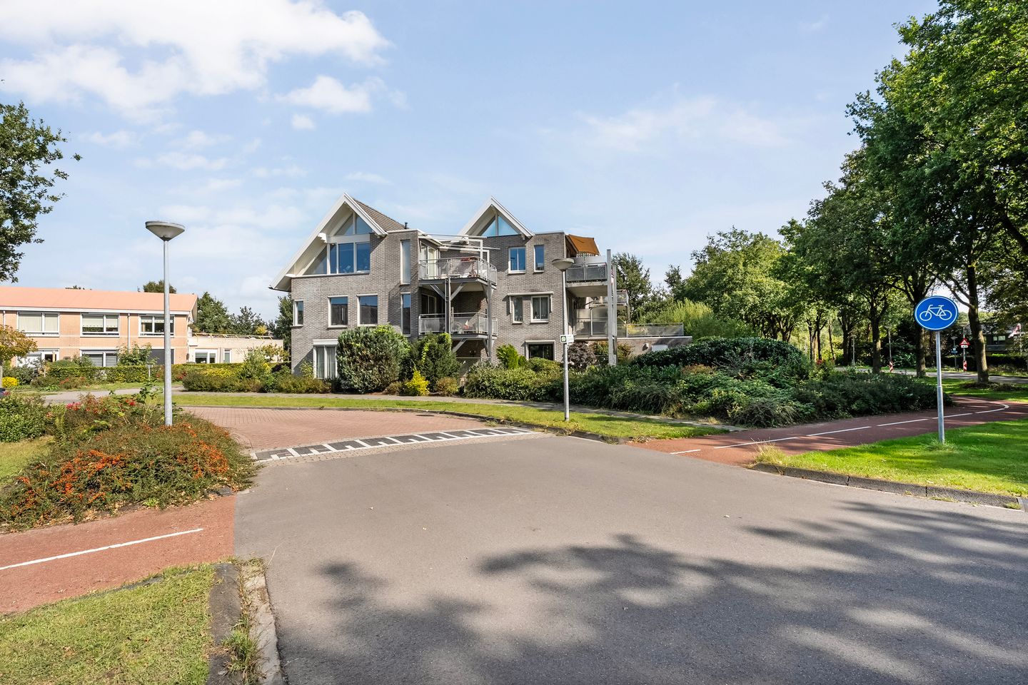 Foto 19 van Korenbloemweg 2-H