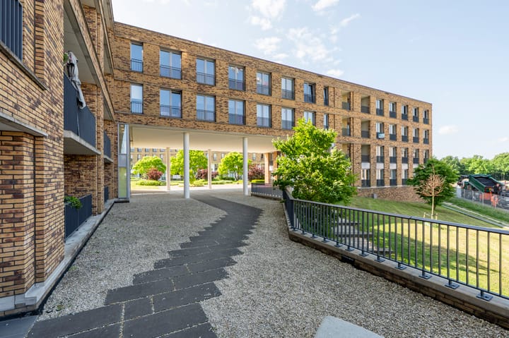 Foto 7 van Atletenbaan 96-M